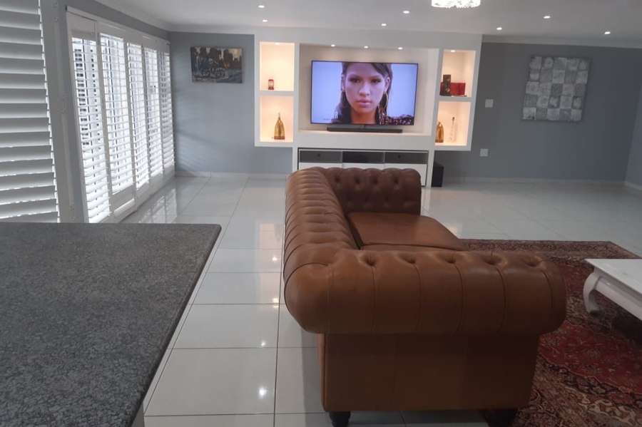 To Let 3 Bedroom Property for Rent in Parklands Western Cape